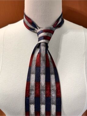 Mens Red, Navy & Gray Check Silk Tie - Classic Pattern